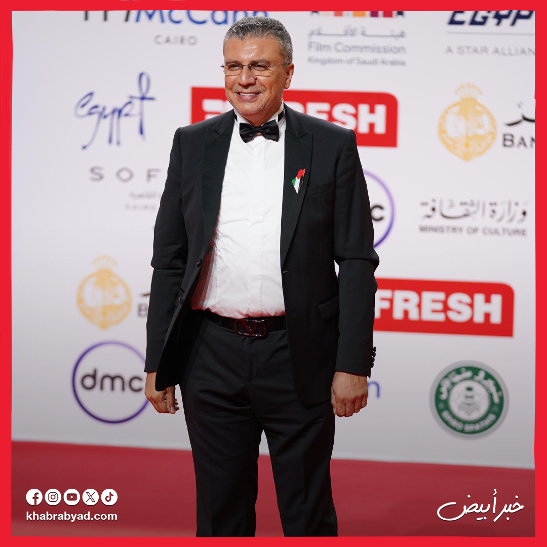 بالصورأول الحضور علي الريد كاربت في حفل إفتتاح مهرجان القاهرة 45