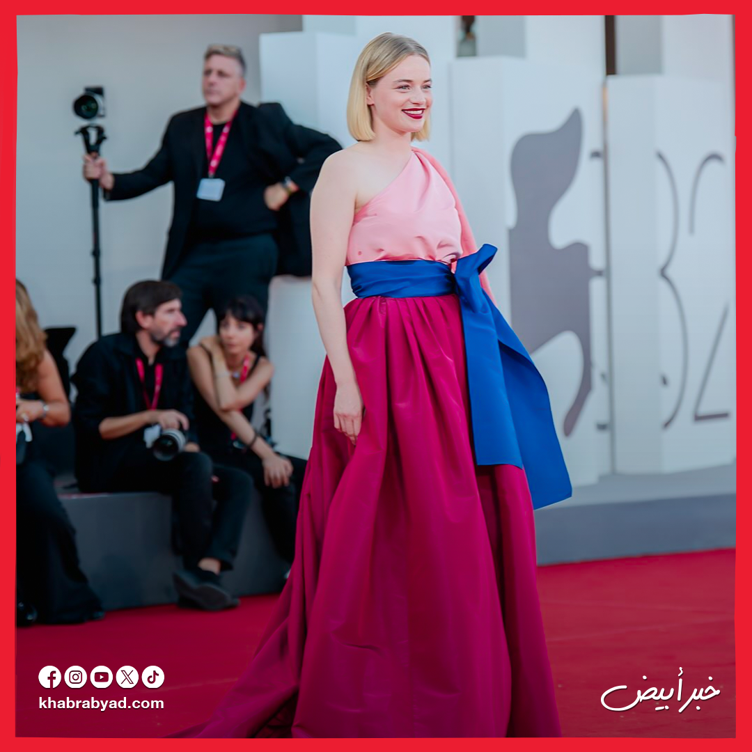 إطلالات النجمات في ختام الدورة 82 لمهرجان فينيسيا الدولي