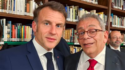 يسرى نصر الله عن لقائه بـ ماكرون : متواضع ويرغب فى تعميق العلاقات وكمان دمه خفيف