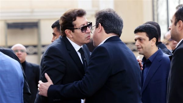 هاني رمزي فى جنازة