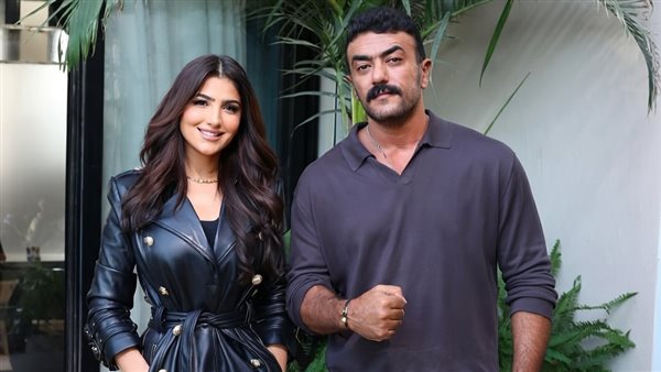 أحمد العوضي ومي عمر 