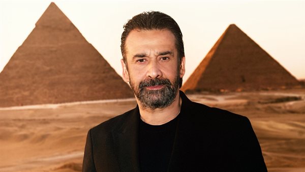 كريم عبدالعزيز 